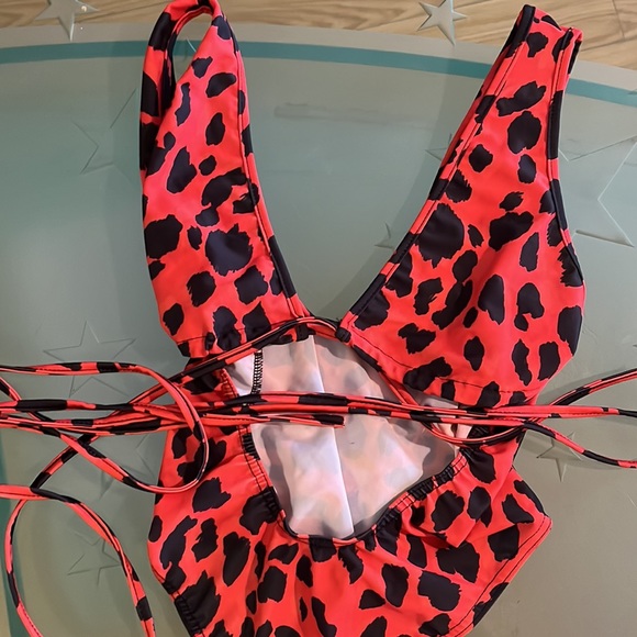 Pretty little thing one piece swim - Picture 2 of 4